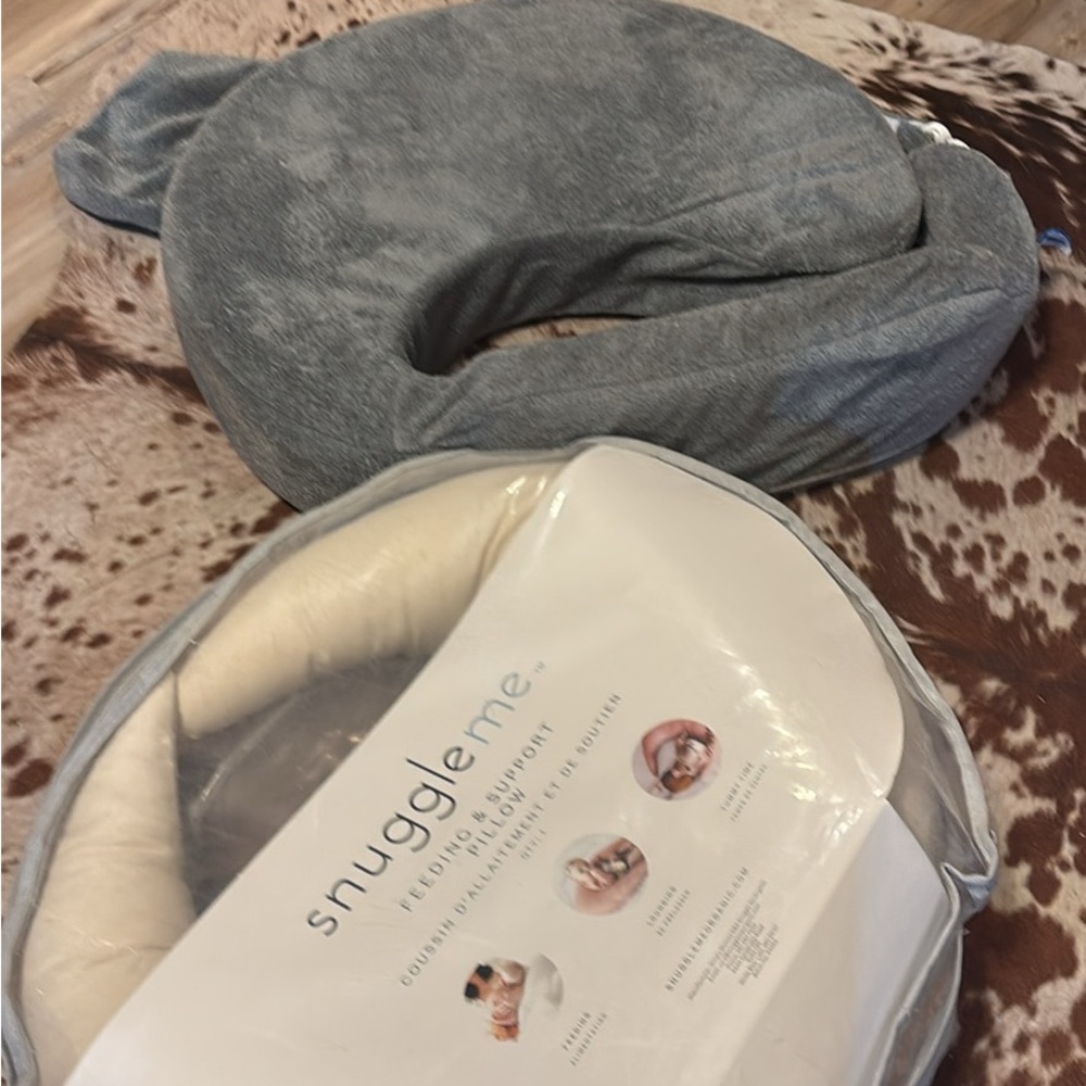 Snuggle me and breast freind nursing pillows